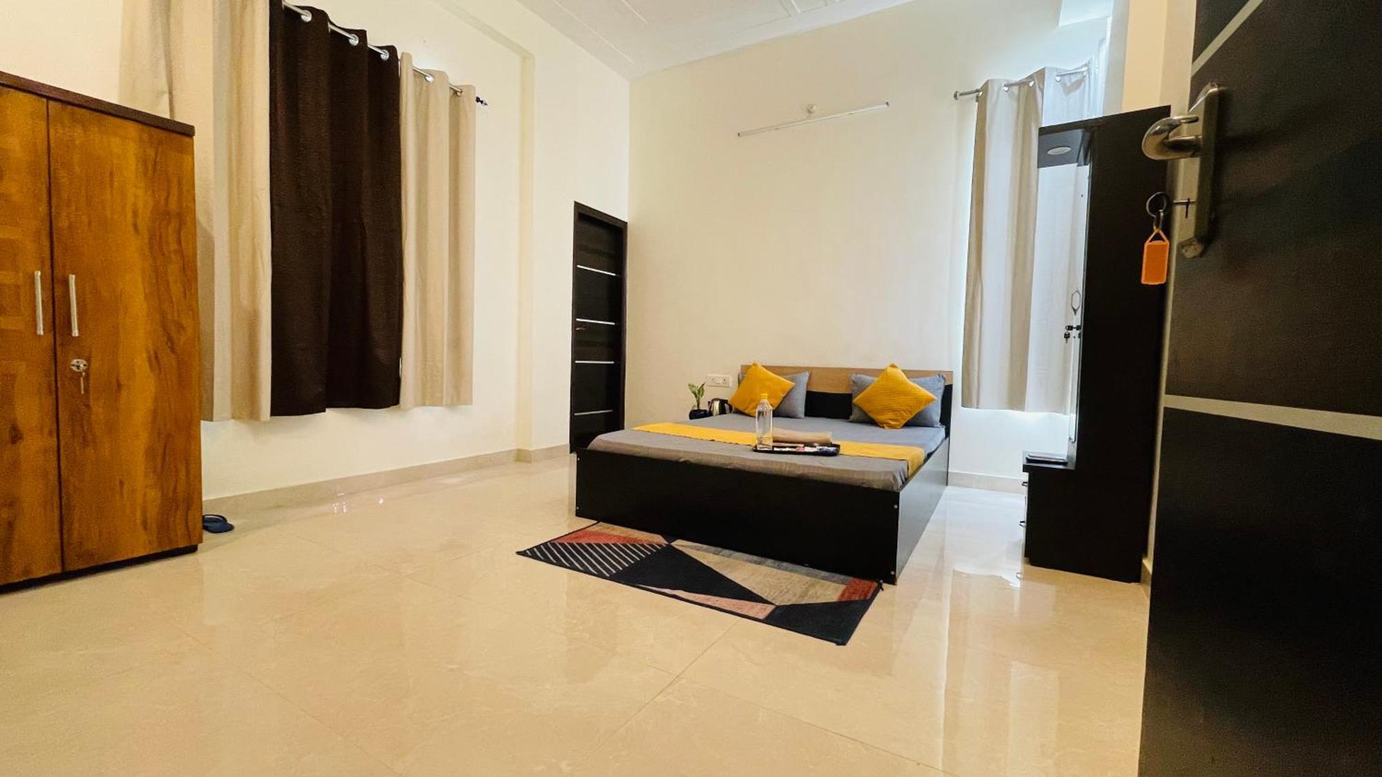 Atulyam Stays Sushant Golf City Lucknow Exterior foto